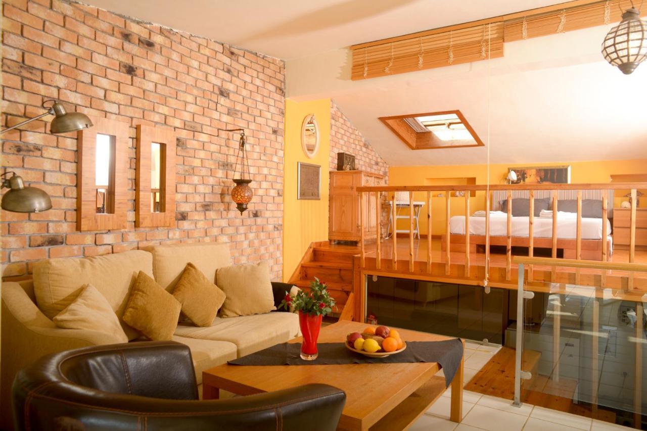 Agali 1 Superior Maisonette 卡拉马塔 外观 照片